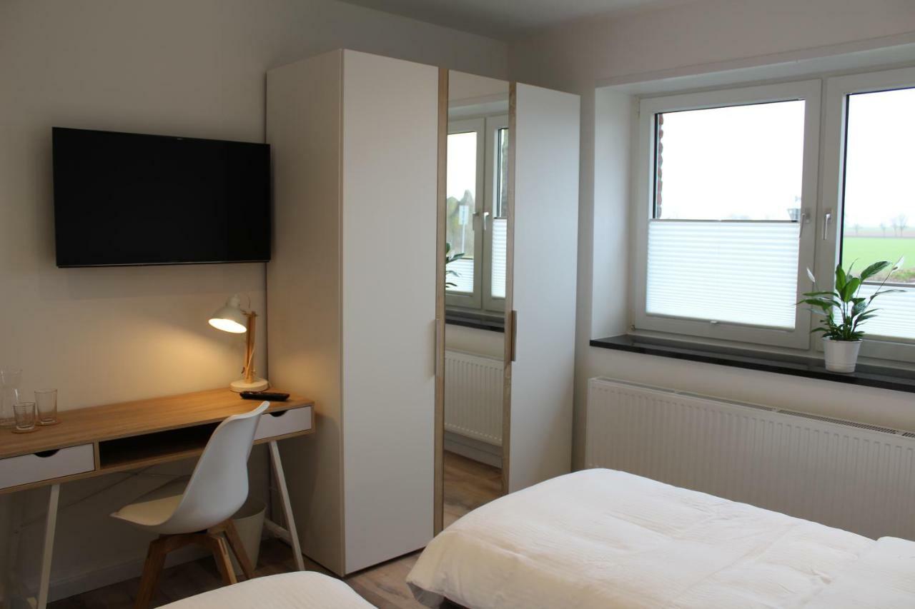 Gaestezimmer Bergerhof - Ankommen Und Wohlfuehlen Neuss Exterior photo